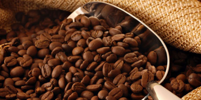 Θέλετε πυκνά μαλλιά; Πείτε ναι στον καφέ