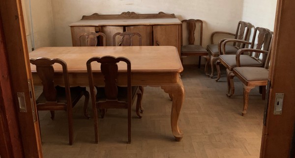 Πάτρα: Πωλούνται παλαιά έπιπλα (αντίκες) σε τιμές ευκαιρίας – ΦΩΤΟ