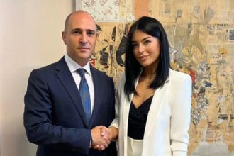 Μπογδάνος: Οι χρήστες του Twitter δείχνουν την… αποστροφή τους για το νέο κόμμα του