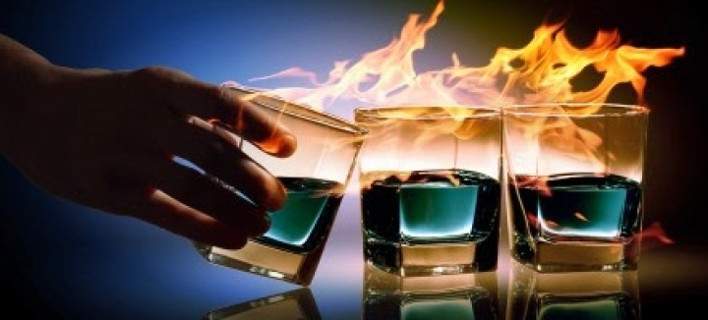 Τρεις τρόποι για να καταλάβετε ότι το ποτό σας είναι «μπόμπα»