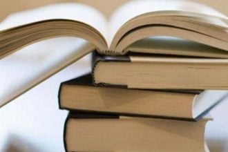 Πάτρα: Φιλόλογος παραδίδει μαθήματα