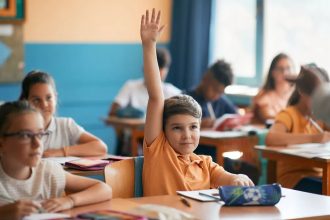 Καλοί μαθητές: Η ευφυία δεν φτάνει - Τα χαρακτηριστικά της προσωπικότητας που απογειώνουν τις σχολικές επιδόσεις
