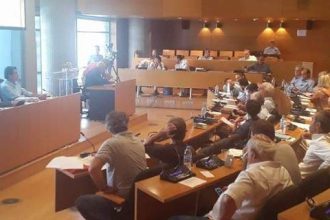 Μπουτάρης σε δημοτικό σύμβουλο: Τα ματάκια σου μου θυμίζουν έξυπνη αγελάδα