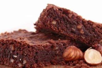 Brownie με σοκολάτα και φουντούκια