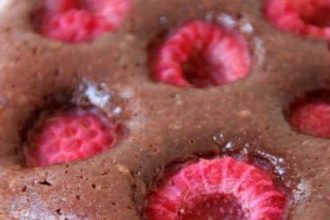 Brownie με βατόμουρα