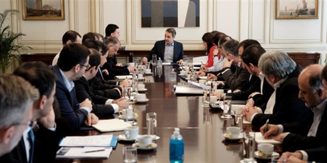 Η σύσκεψη και το αντισηπτικό!