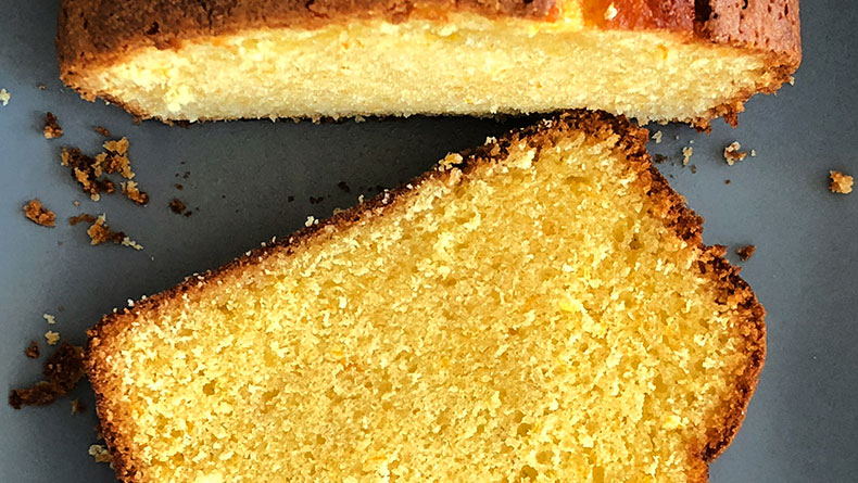 Κέικ πορτοκαλιού με ελαιόλαδο