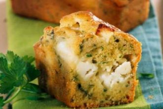 Πίτα με κολοκυθάκι και φέτα, χωρίς φύλλο