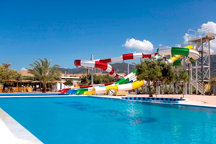 CALMA WATERPARK στην παραλία Δρεπάνου! Ένας υδάτινος παράδεισος σας περιμένει! ΦΩΤΟ