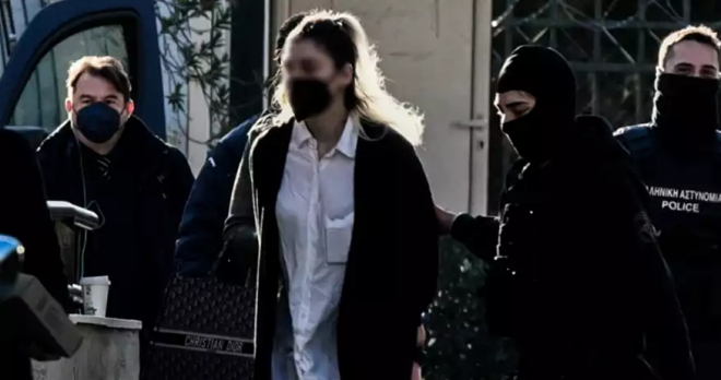 Υπόθεση Πάτρας: Στέλνει εξώδικα σε ιατροδικαστές η 34χρονη – Προειδοποιεί τον Λέων για αποζημίωση ενός εκατομμυρίου