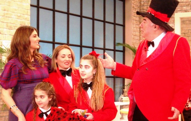 Οι σοκολατορίχτες σε νέες εμφανίσεις σε κανάλια