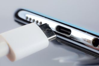 ΕΕ: Ένας κοινός φορτιστής για όλες τις συσκευές από σήμερα