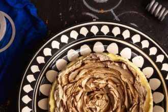 Cheesecake με επικάλυψη καραμέλας με μπίρα