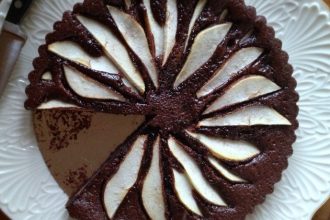 Τάρτα σοκολάτας με αχλάδια