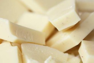 Λευκή σοκολάτα, γλυκός πειρασμός - Ποιες οι διαφορές της από την κανονική