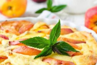 Απαλό κέηκ με ροδάκινα