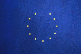 Ποιος ανέβασε στο Twitter σημαία της ΕΕ με ένα αστέρι λιγότερο;