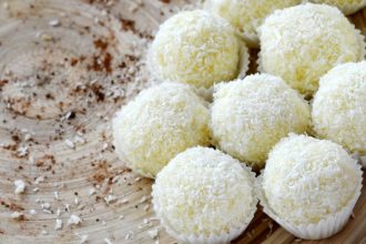 Τρουφάκια ινδοκάρυδου