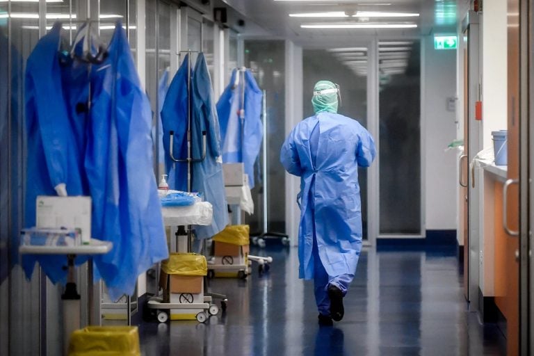 Ένας στους 5 υγειονομικούς έχει βιώσει άγχος, κατάθλιψη ή μετατραυματικό στρες λόγω της πανδημίας