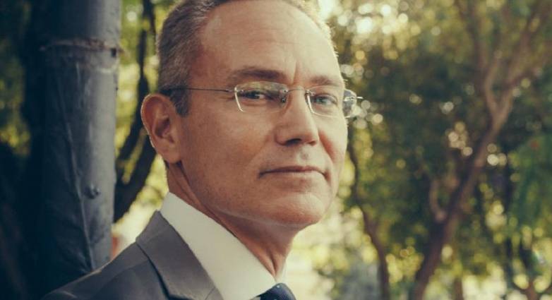 Η αλυσίδα κρίσεων σπάει τις ιδεολογικές γραμμές