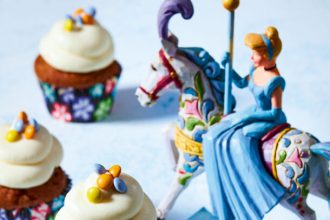 Cupcakes της Σταχτοπούτας με κολοκύθα, μπαχαρικά και κρέμα τυριού