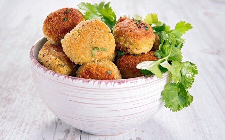 Κεφτεδάκια με τόνο και κολοκύθια