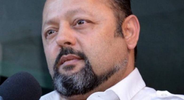 Ο πατρινός Αρτέμης Σώρρας ...αποκηρύσσει τους "θεματοφύλακες"