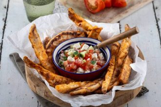 Σάλτσα με γεύση χωριάτικη