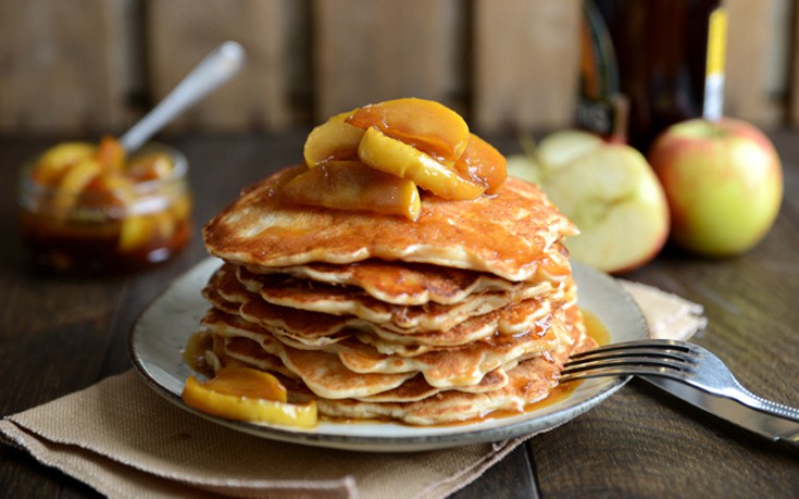 Λαχταριστές τηγανίτες με μήλα
