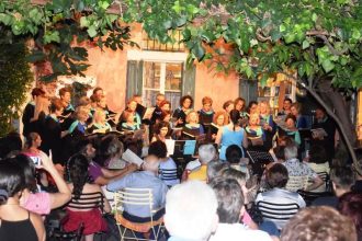 Πρόσκληση γνωριμίας σε νέους φίλους για χορωδιακό συναπάντημα με την παρέα της Κοινο_Τοπίας
