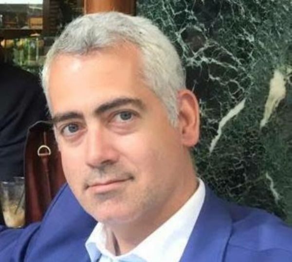 "Ερημοι από σύνεσιν πολιτικήν..."