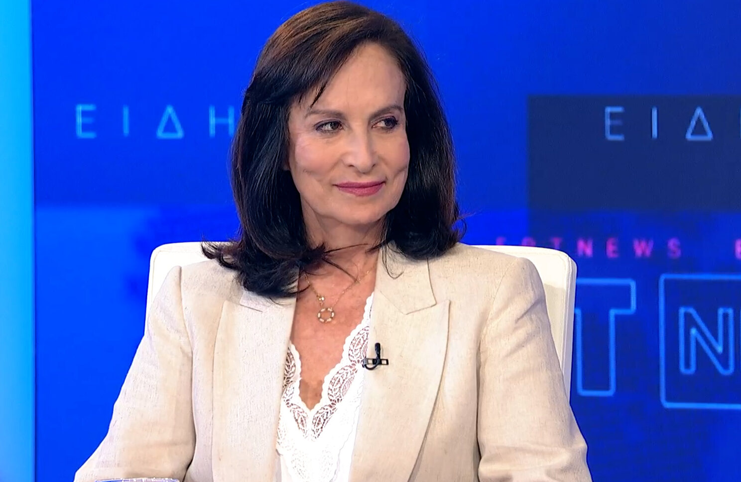 Άννα Διαμαντοπούλου: Σηκώνει το γάντι απέναντι στην κυβέρνηση και ετοιμάζεται να αντιπαρατεθεί με τους συνυποψηφίους της