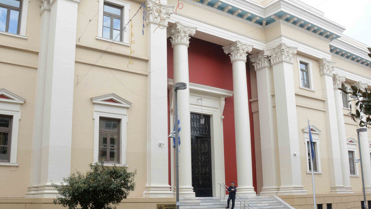 Πάτρα: Δικαστική απόφαση δικαιώνει πατέρα - Αναλαμβάνει πλήρως και αποκλειστικά την γονική επιμέλεια της κόρης του