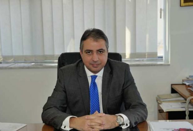 Η χώρα πρέπει να προχωρήσει άμεσα σε βαθιές μεταρρυθμίσεις, έτσι ώστε να καταστήσει ξανά βιώσιμη την οικονομία της.