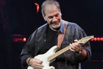 Δημήτρης Σταρόβας για την περιπέτεια υγείας του: «Η ζωή μου έχει γυρίσει τούμπα»