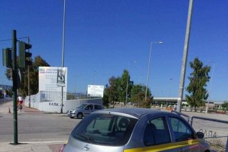 Πάτρα: Όχημα του δήμου σταθμευμένο στον ποδηλατόδρομο! ΦΩΤΟΓΡΑΦΙΕΣ