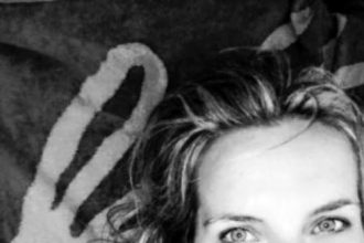 Κόκορας ψητός με κρασί, μέλι & πορτοκάλι! Το Κυριακάτικο τραπέζι "στρώνει" η Αφροδίτη Διονυσοπούλου