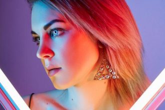 Το μπλε φως επηρεάζει και το δέρμα