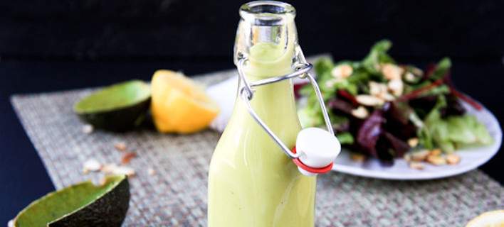 Δύο ντρέσινγκ για καλοκαιρινές σαλάτες