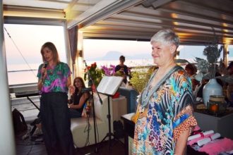 Η Αντιδήμαρχος Βίβιαν Σαμούρη στην καλοκαιρινή βραδιά του Συλλόγου «Άλμα Ζωής» Ν. Αχαΐας