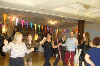 Η αποκριάτικη χοροεσπερίδα του Συλλόγου Αρκάδων Πάτρας - ΦΩΤΟ