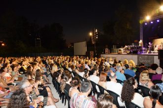 Πάτρα: Μάγεψε το κοινό του ο Στέφανος Κορκολής - ΦΩΤΟ