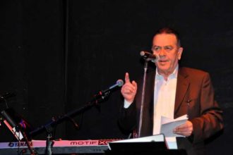 Μόνο με την ετοιμότητα και την πλειοψηφία του λαού, μπορούμε να νικήσουμε.