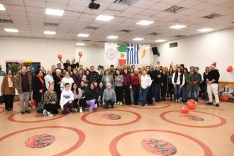 Χριστουγεννιάτικες κατασκευές, προβολές ταινιών και μουσικές έκλεισαν το πρώτο μέρος των εορταστικών εκδηλώσεων στην Πάτρα