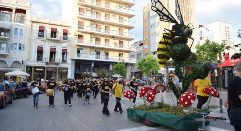 Σφήγκες: Καρναβαλικές εκδηλώσεις με "τσιμπήματα", περατζάδες και καντάδες