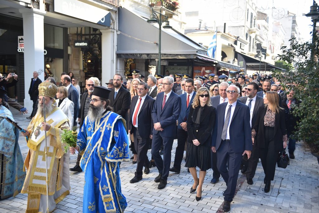 Πάτρα: Η δημοτική Αρχή στις εκδηλώσεις εορτασμού των Θεοφανείων - ΦΩΤΟ