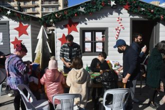 Χριστούγεννα είναι… και με εικαστικές δημιουργίες από τα παιδιά