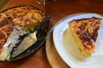 Η πιο εύκολη μακαρονόπιτα χωρίς φύλλο