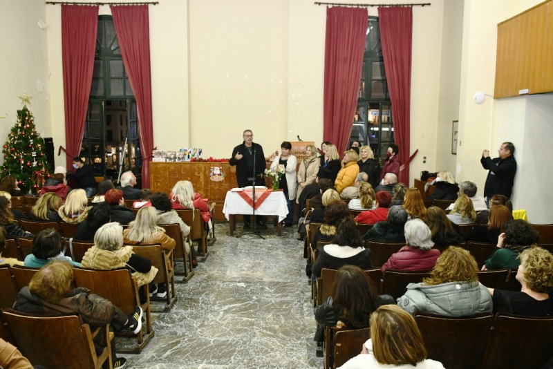 Την Πρωτοχρονιάτικη πίτα του έκοψε το Σωματείο Φυλάκων Σχολικών Κτιρίων και λοιπών Εργατοϋπαλλήλων του Δήμου Πατρέων