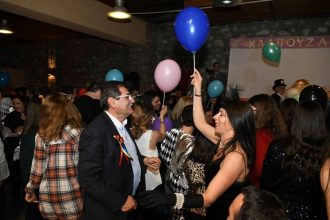 Πάτρα: Ξεφάντωμα στον Αποκριάτικο Χορό του Δημάρχου - ΦΩΤΟ